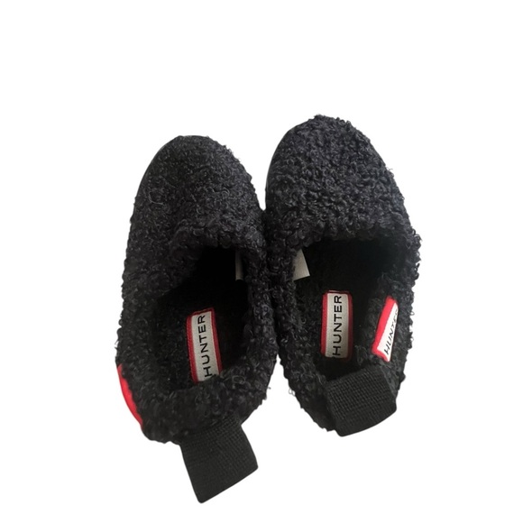 NWOB Hunter Baby Black Water Resistant Sherpa Slippers in size c5 - Picture 6 of 9